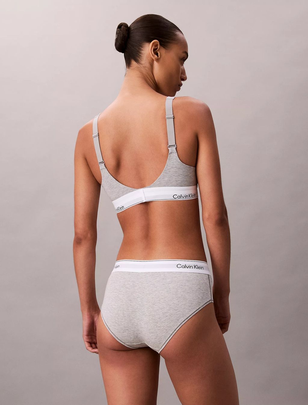 QF8500_P7A_alternate3