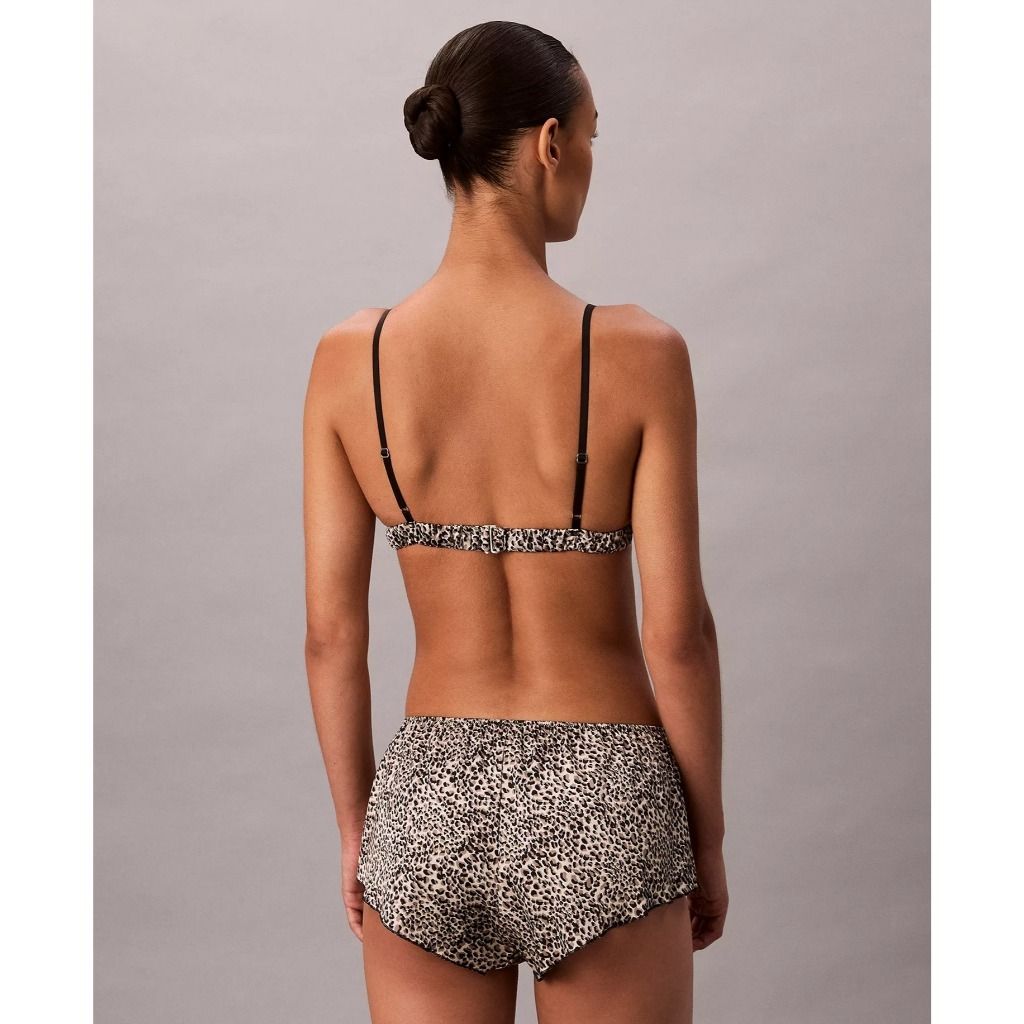 tw-11134207-81ztj-mjqqge9b20w6a0