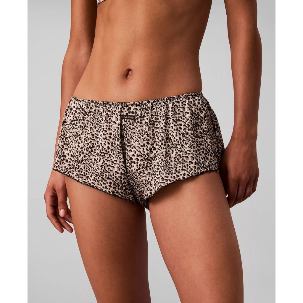 tw-11134207-81ztf-mjqvvy0tgp38ee