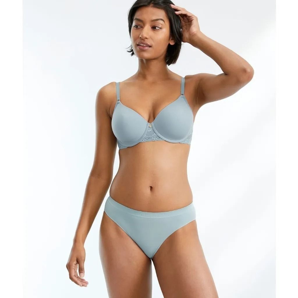 tw-11134207-820lg-mkjipb4n747480