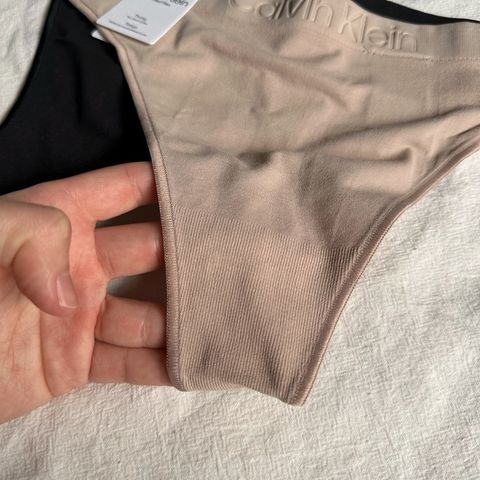 tw-11134207-7r990-lobbxay2pemafe