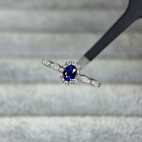 天然斯里蘭卡皇家藍藍寶石戒指 (2)