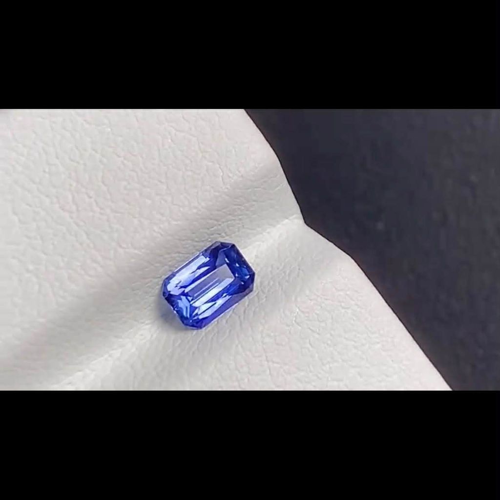 6837a7e4-9d89-4f49-8a27-7041e205a00a