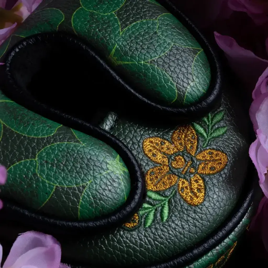 We_re_All_Patrons_Headcover_-_OZ_-_Macro2