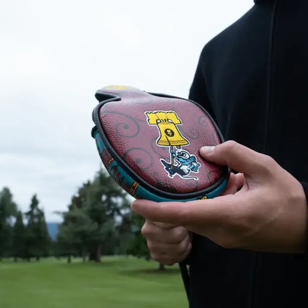 Liberty_Rat_Headcover_-_OZ.1i_HS_-_Lifestyle