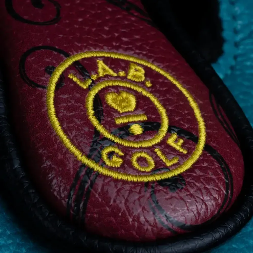 Liberty_Rat_Headcover_-_OZ.1i_HS_-_Macro2