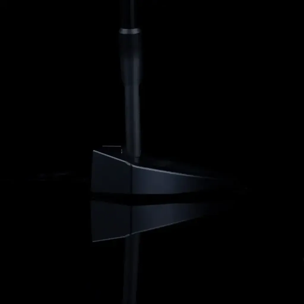 BLACK_BG_HEEL