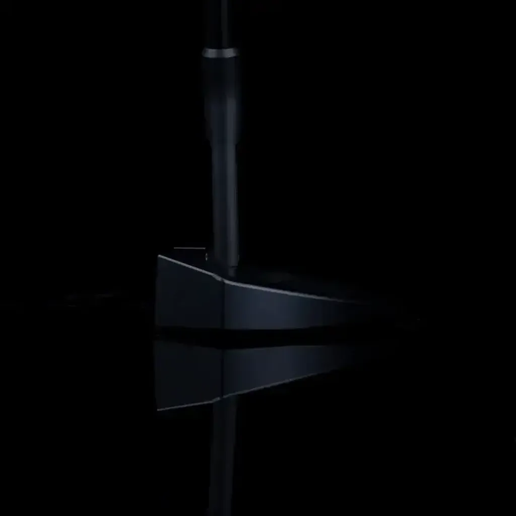 BLACK_BG_HEEL