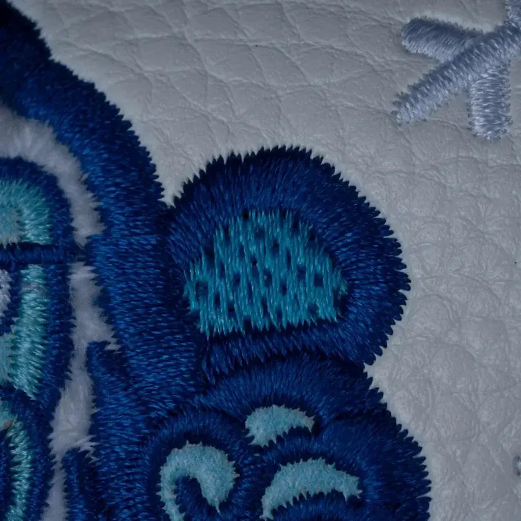 L.A.B.YHeadcover-HSCloseUp