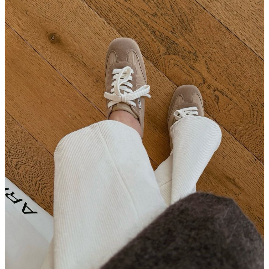 tw-11134207-81ztm-mfrn8uwvxw5q00