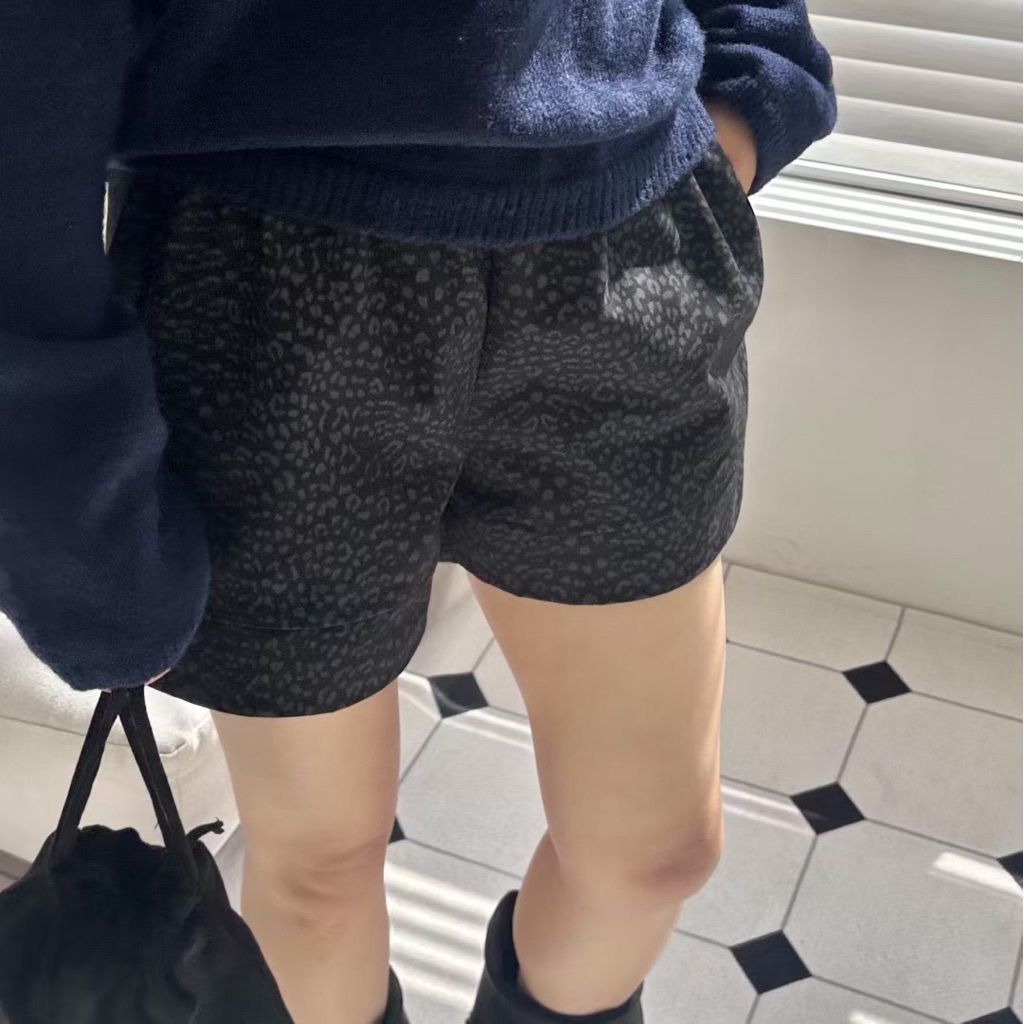 tw-11134207-81ztc-mgc1yxx7usqyeb