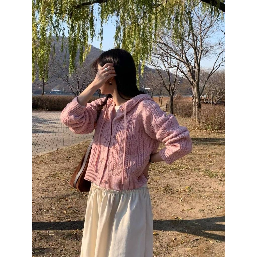 tw-11134207-81ztf-milo2jgjtp8j9e