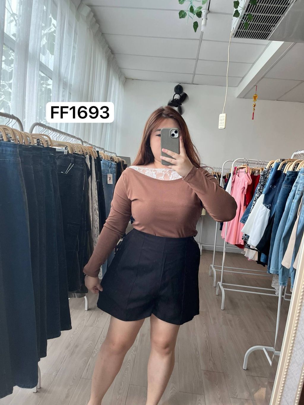 image_12E3C4E3-CC9A-4AB3-B0E4-74D85BE460C6_1764311094