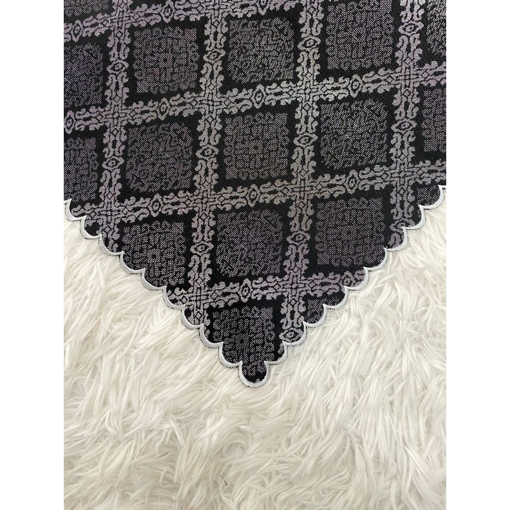 my-11134207-7qul0-ljxsimblfa56a8