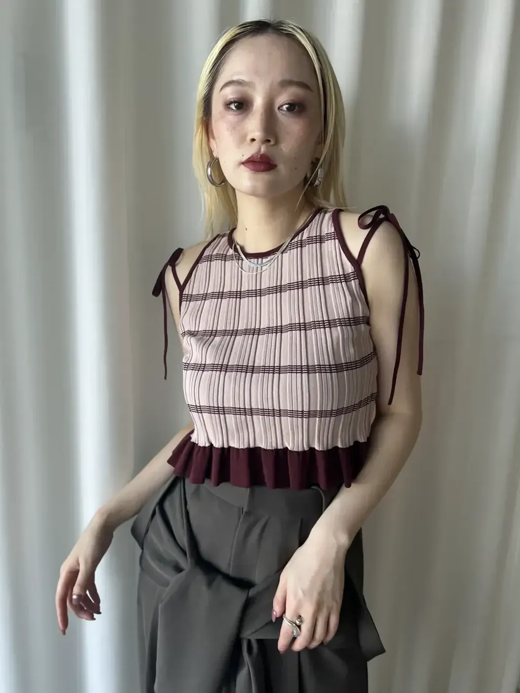 AMERI VINTAGE / MEDI PURIPURI SHORT KNIT TOP – OwO
