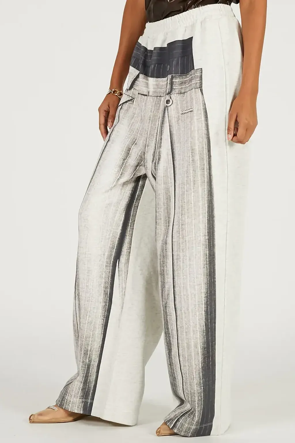 image_40B8B18D-6407-42DF-ABE9-CC5FD68CA2AC_1764867792