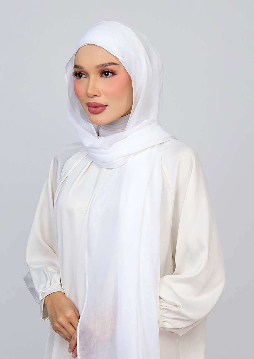 White-Modal_0032_IMG-4613.jpg