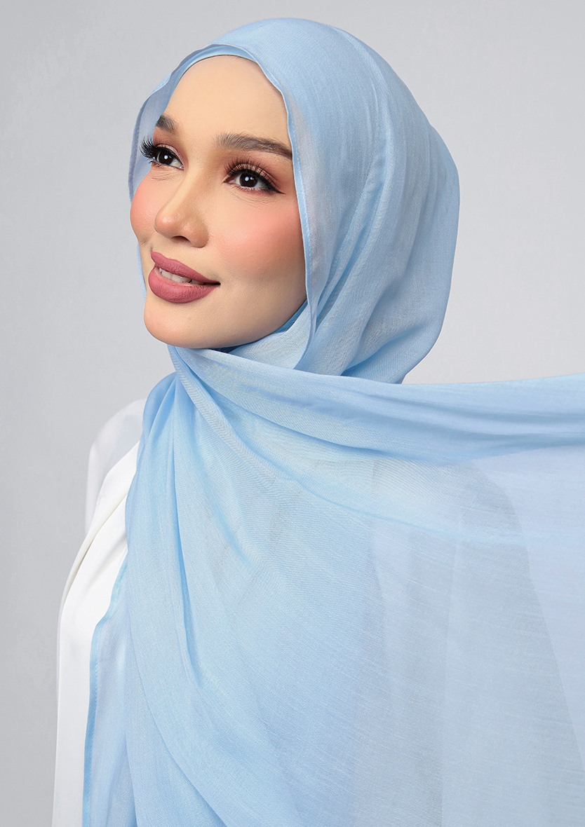 Baby-Blue-Modal_0015_IMG-4242.jpg
