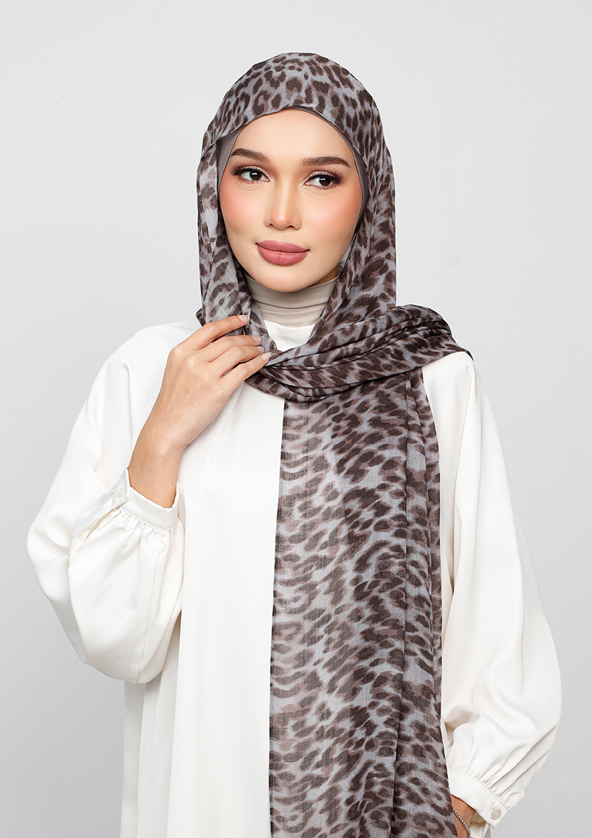 Leopard-Brown-Modal_0016_IMG11891.jpg