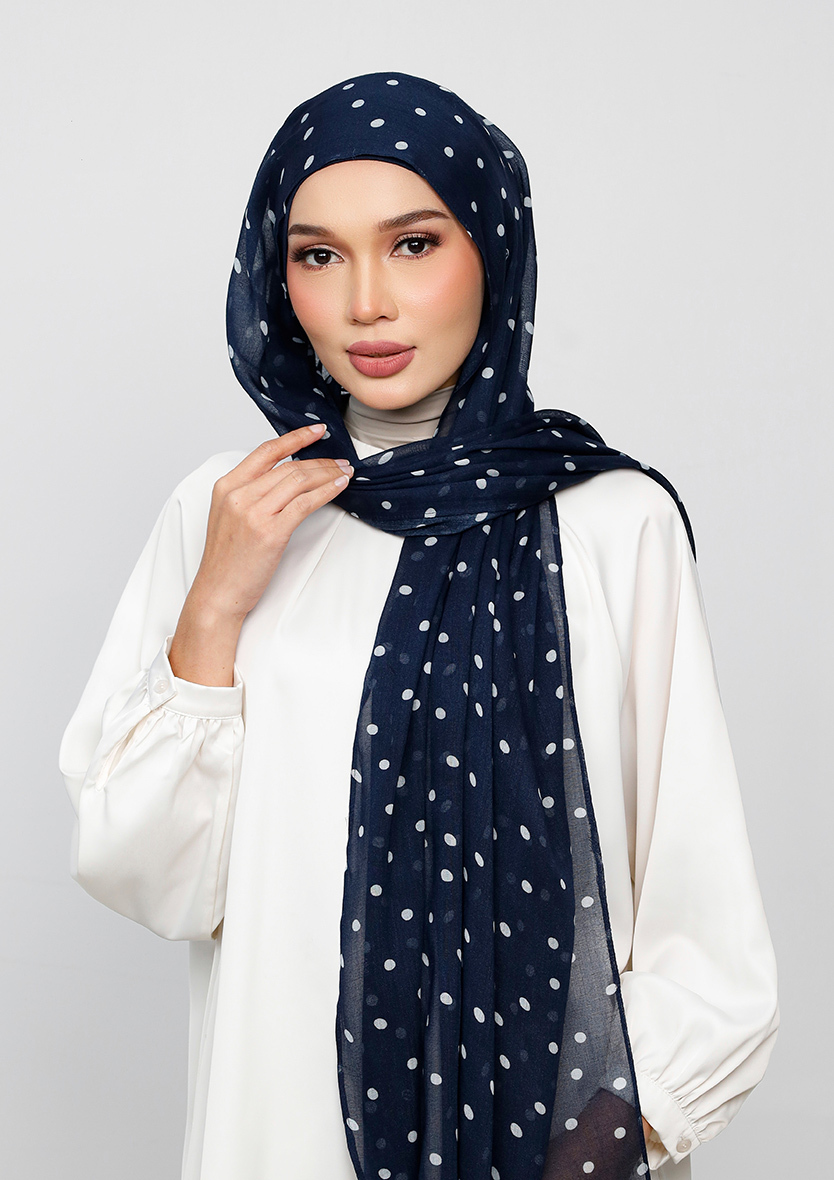 Polka-Navy-Modal_0016_IMG11952.jpg