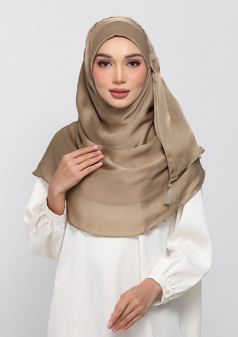 Dark-Khaki-Satin-1_0011_IMG-6900.JPG