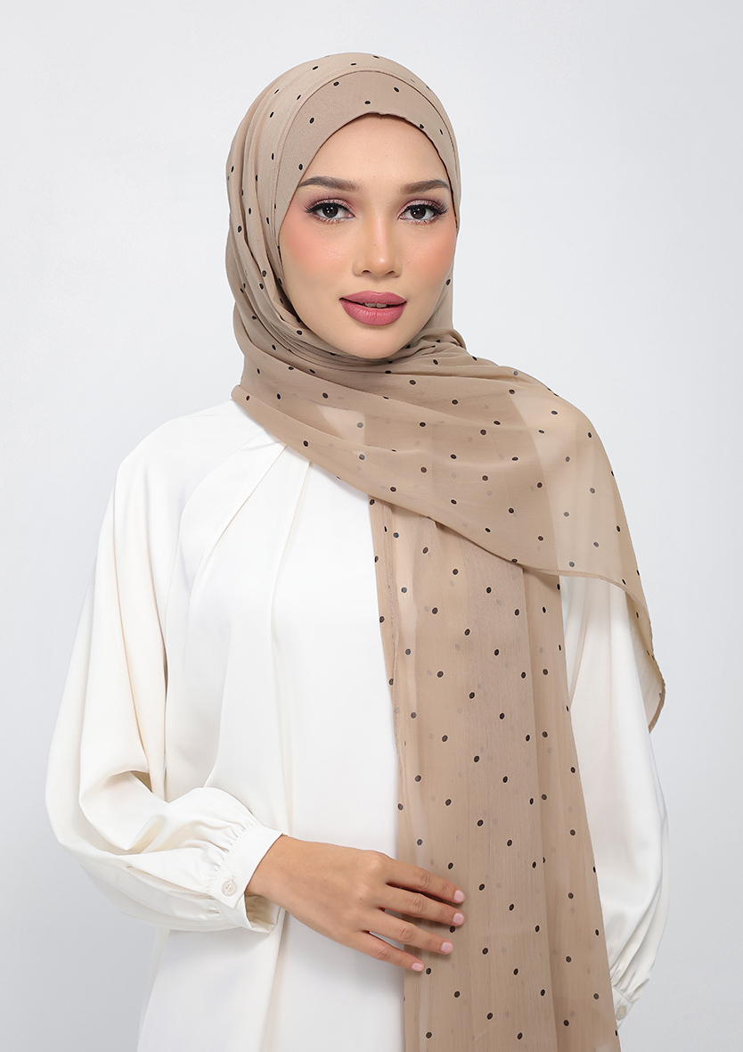Polka-Taupe-1_0029_IMG-37288.JPG