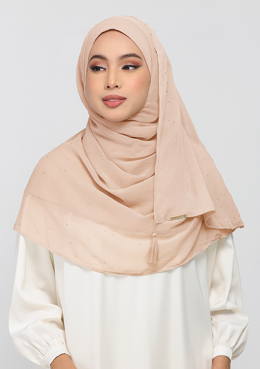 Hazel-CRYSTALS-Chic-1