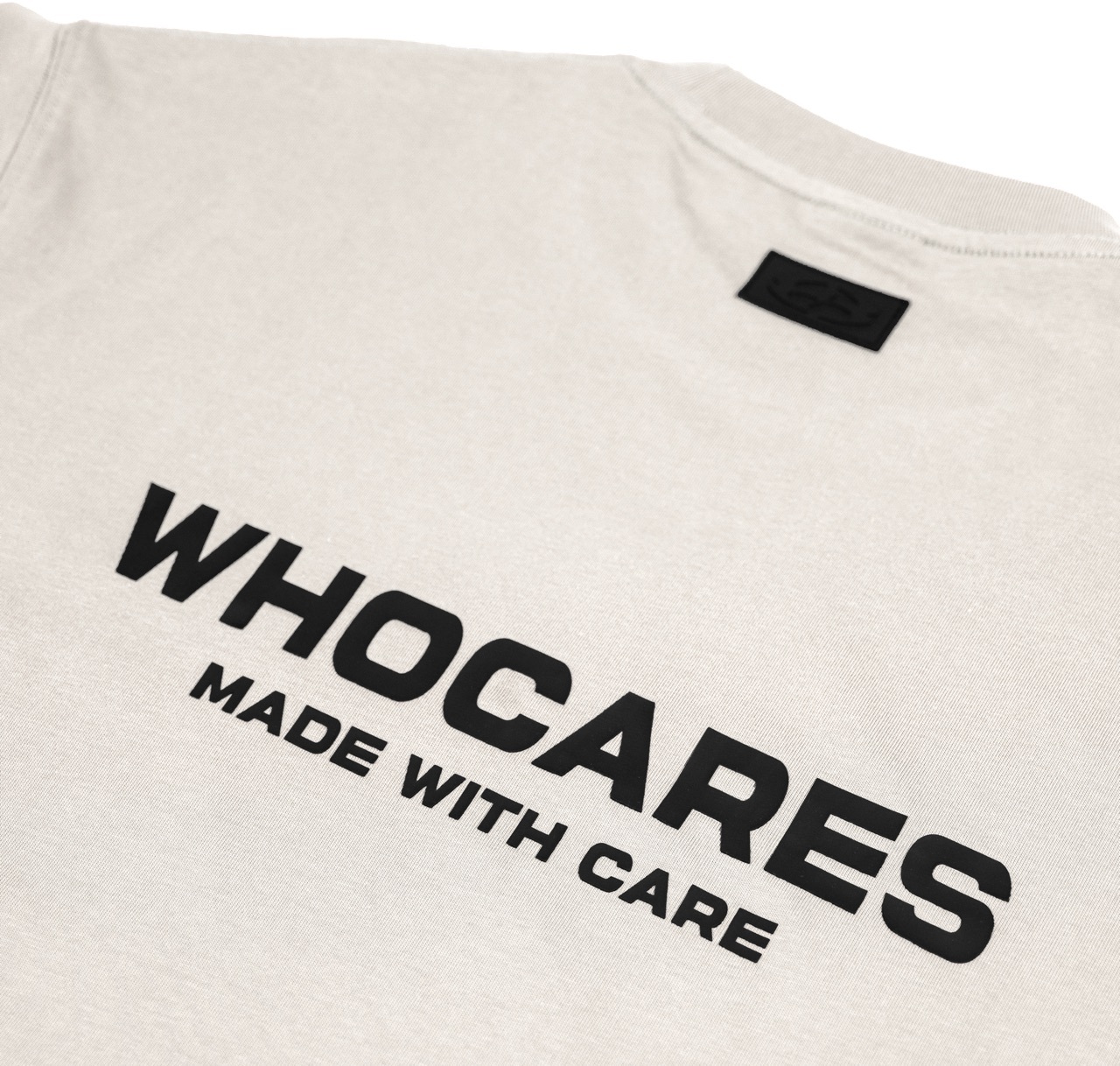Essential Logo Tee Back_Beige Large
