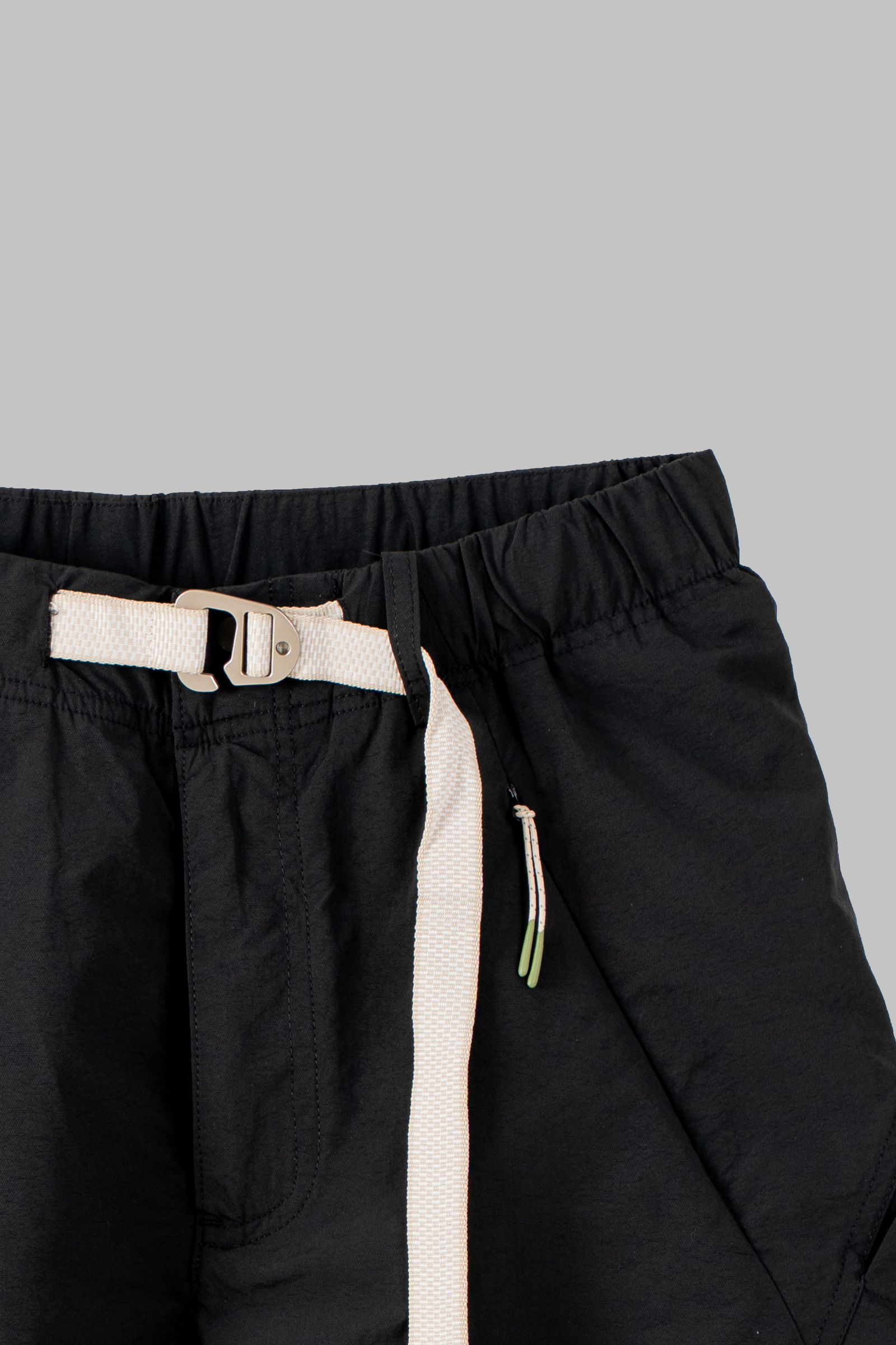 Black Easy Short_5