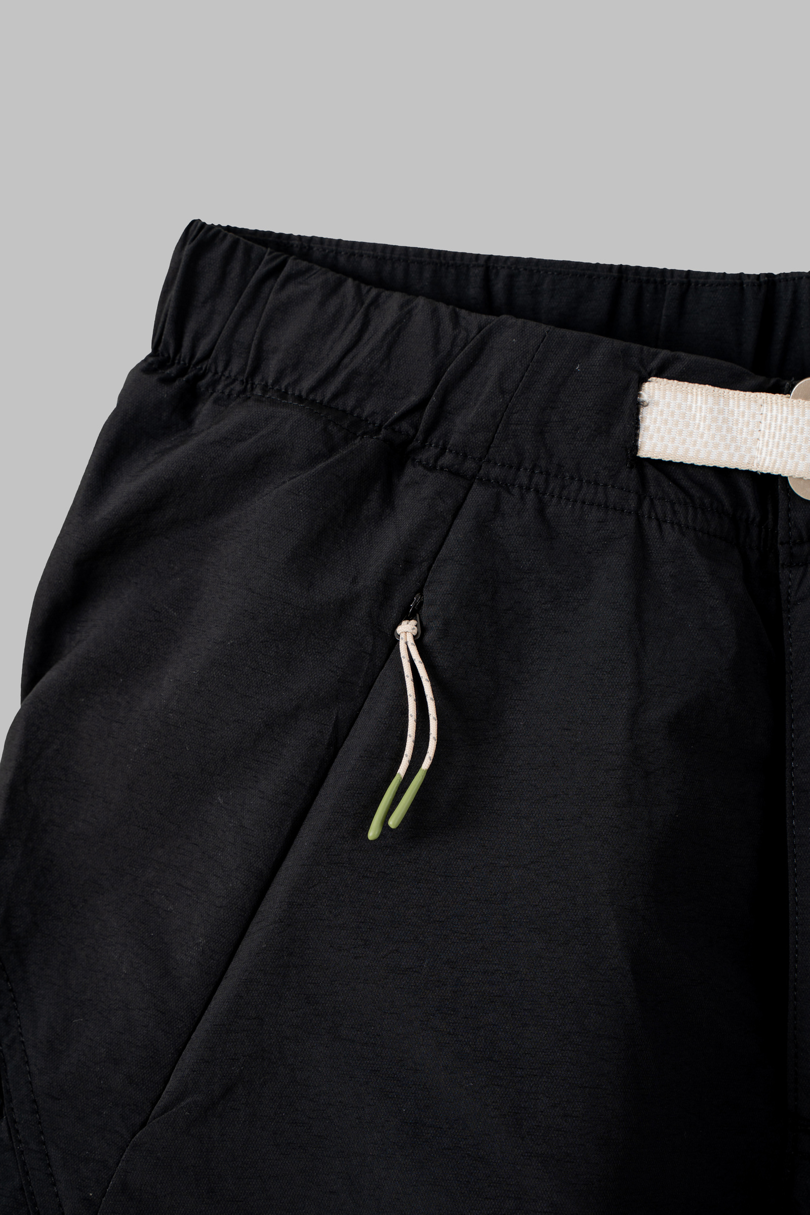 Black Easy Short_4