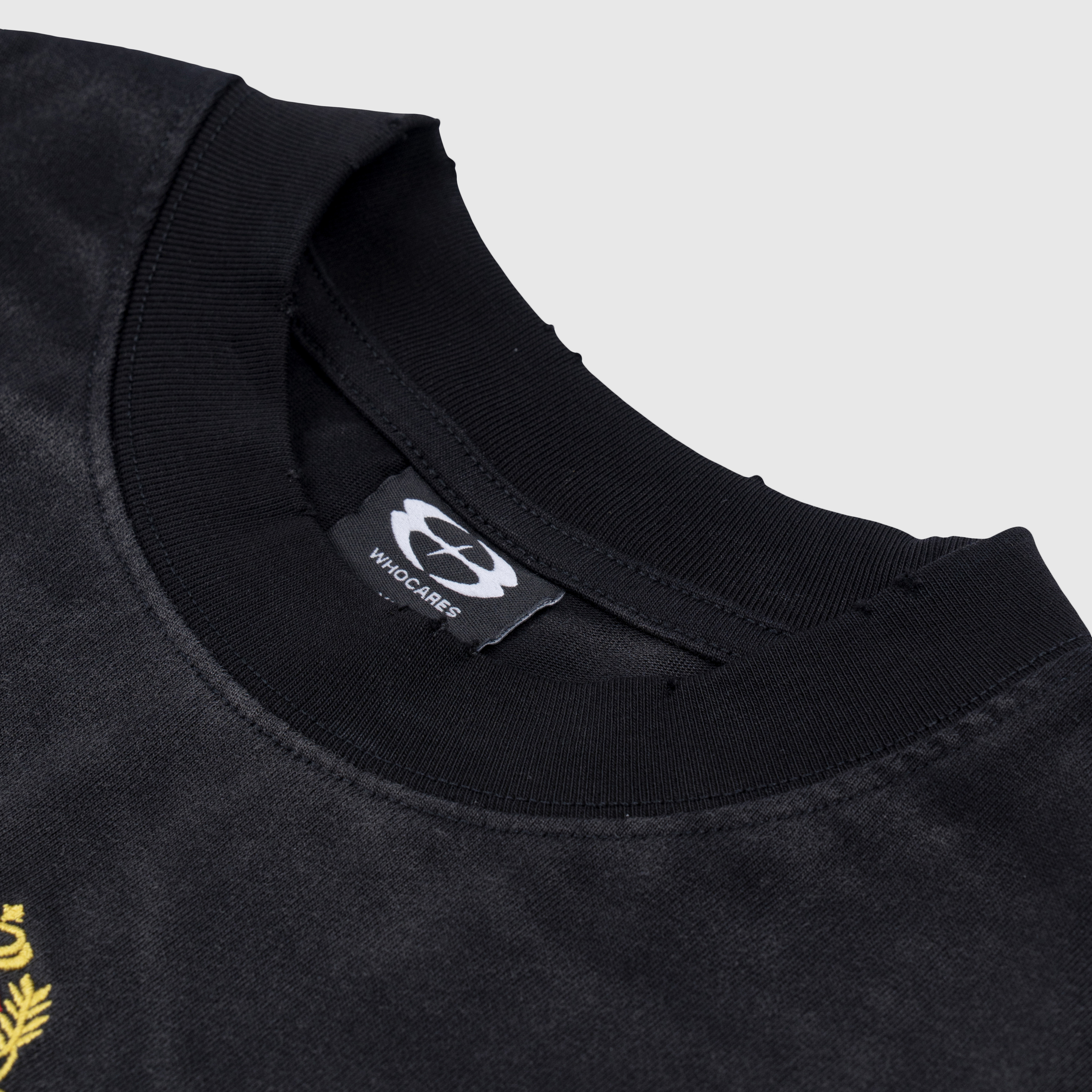 Don't Doubt Patch Tee_CloseUp_2