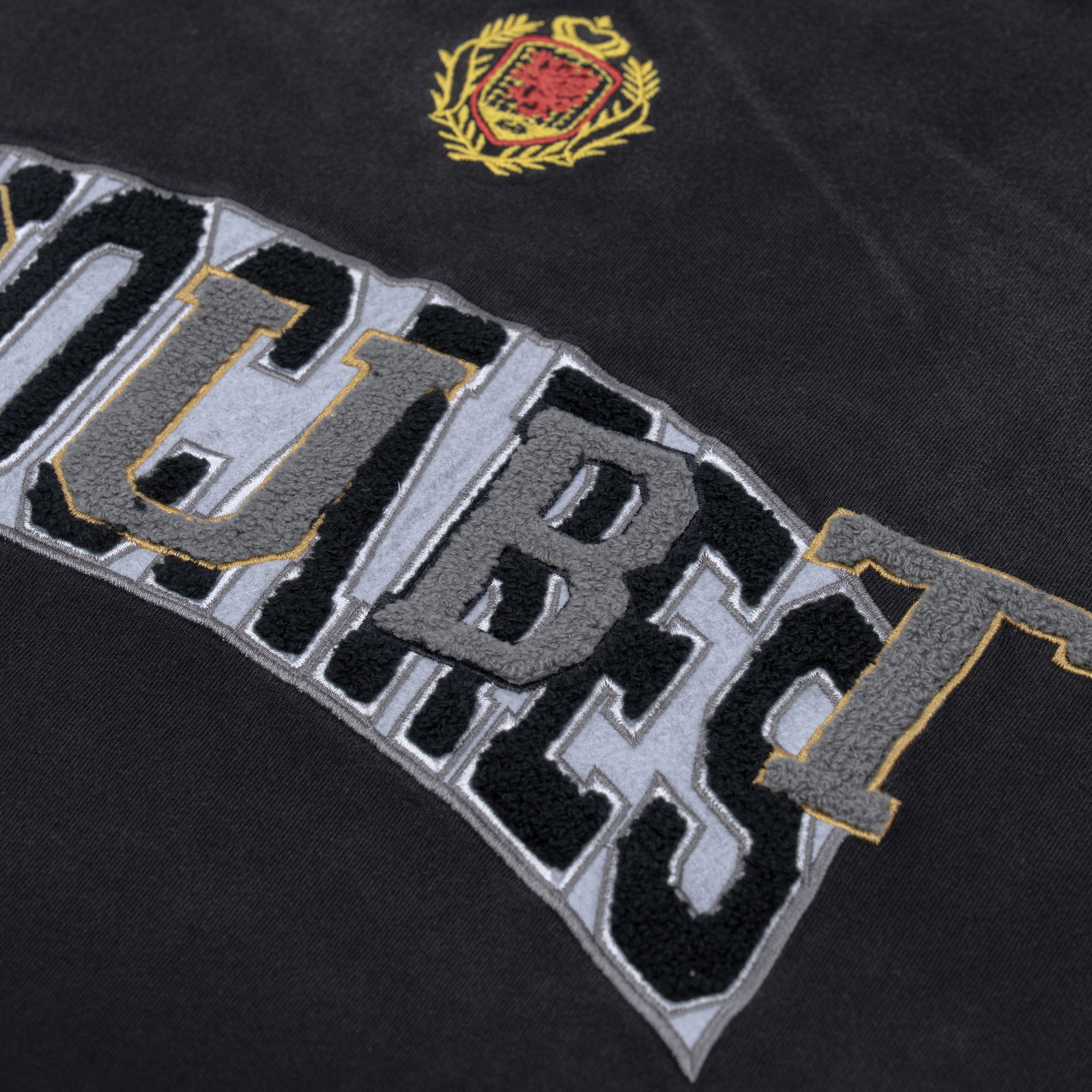 Don't Doubt Patch Tee_CloseUp_1