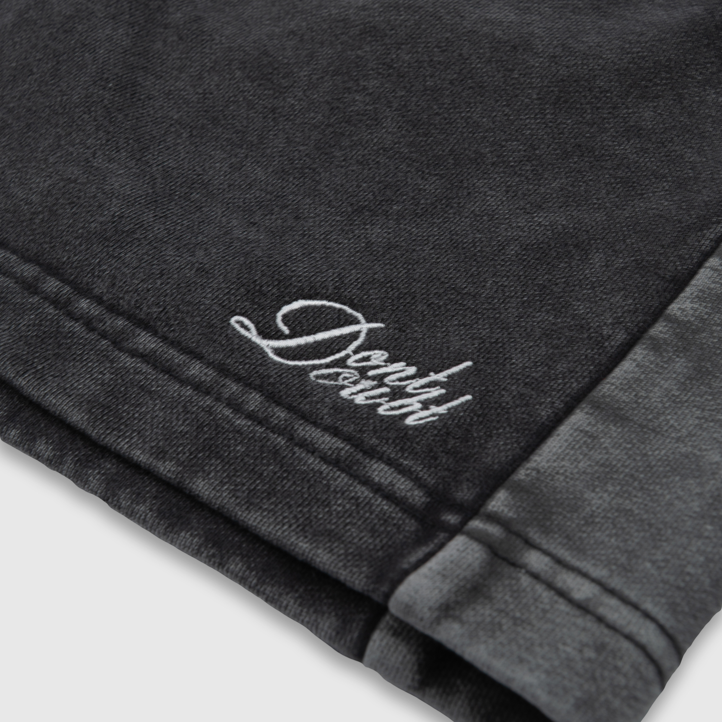 ID Patch Shorts_CloseUp_2