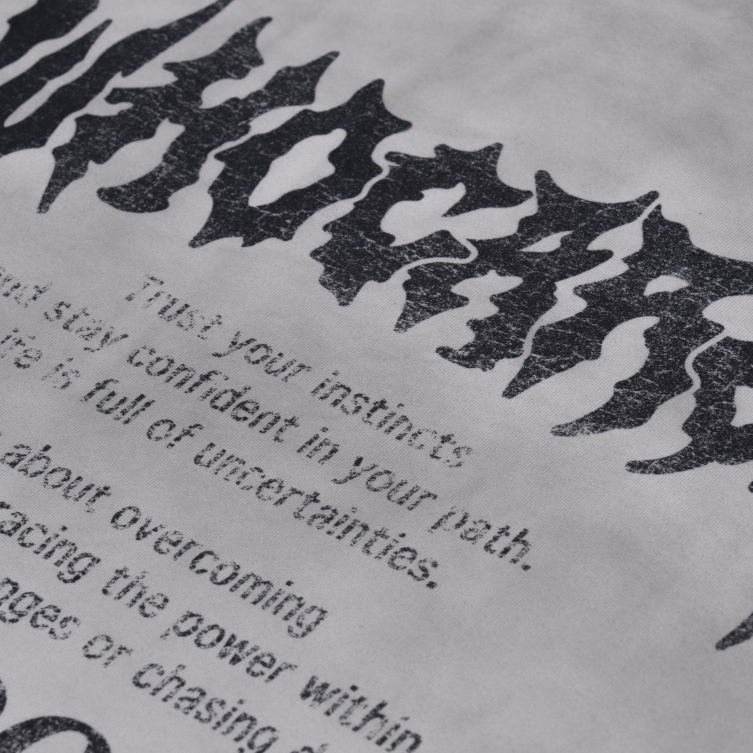 No Fear Quote Tee (Off-White)_CloseUp_4