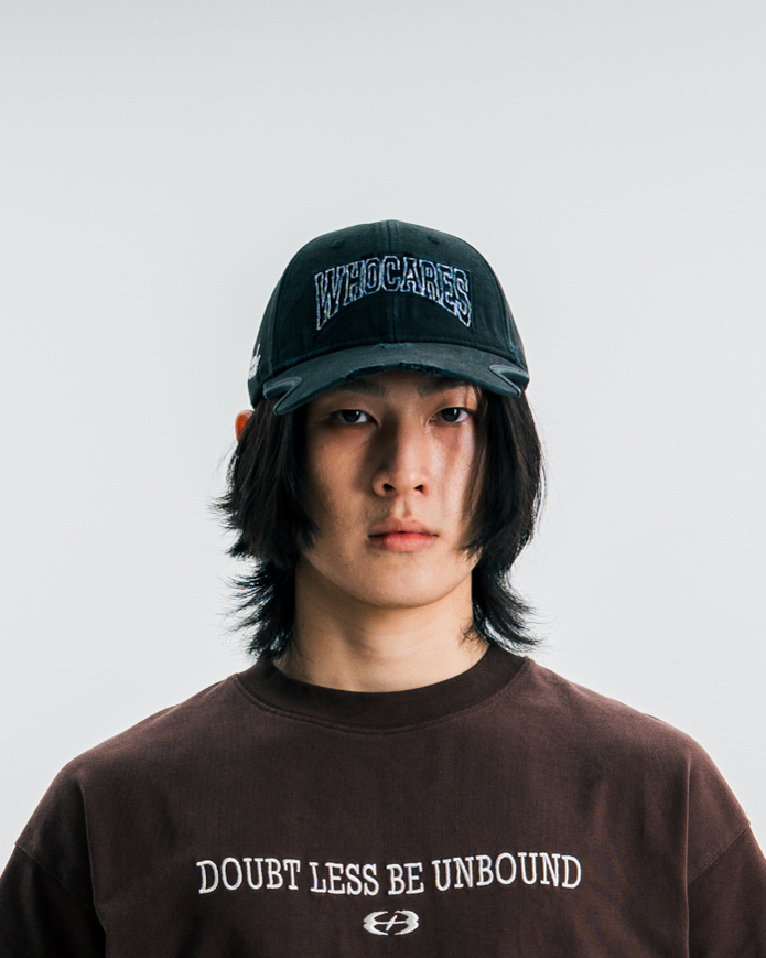 Distressed logo Cap Lookbook