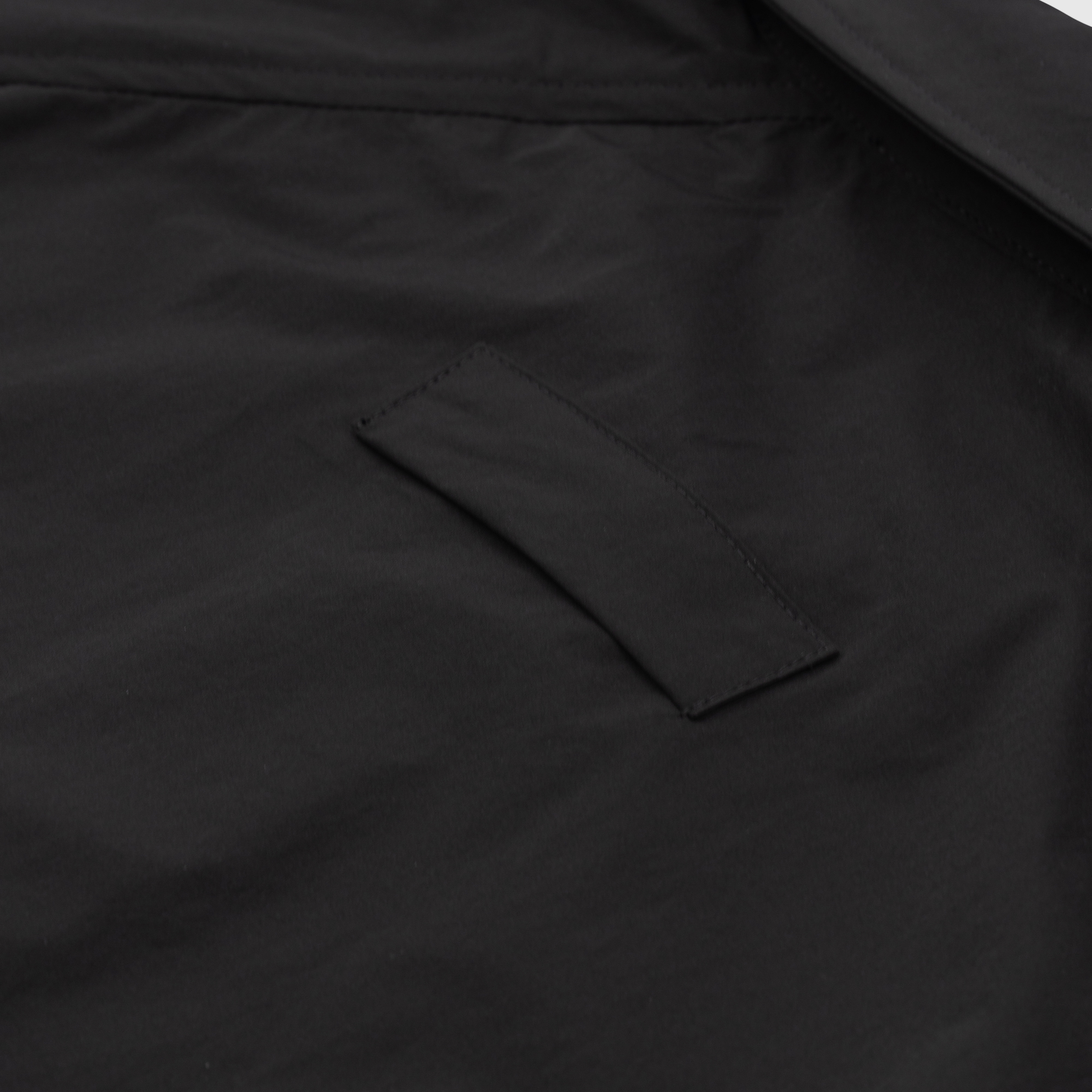 ID Patch Shirt (Black)_CloseUp_1
