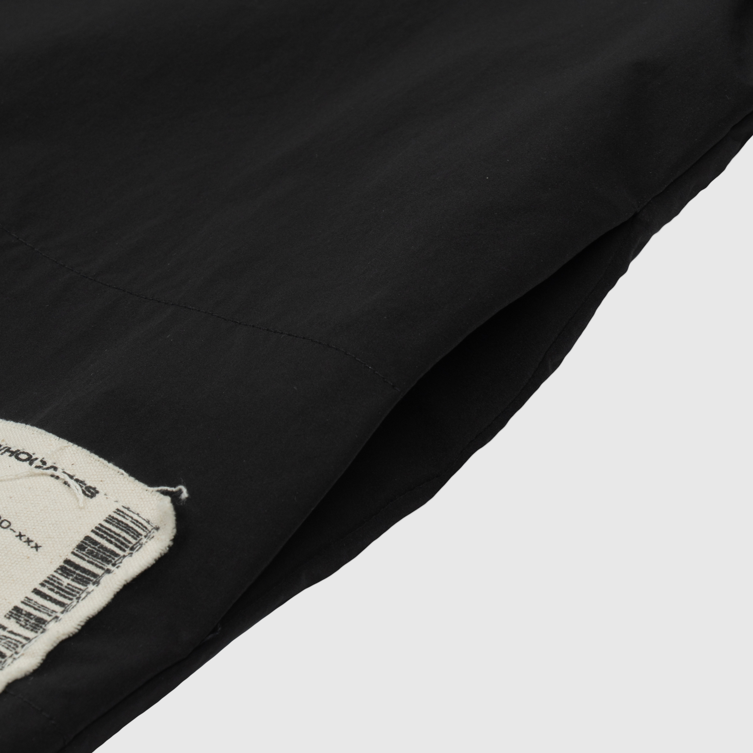 ID Patch Shirt (Black)_CloseUp_4