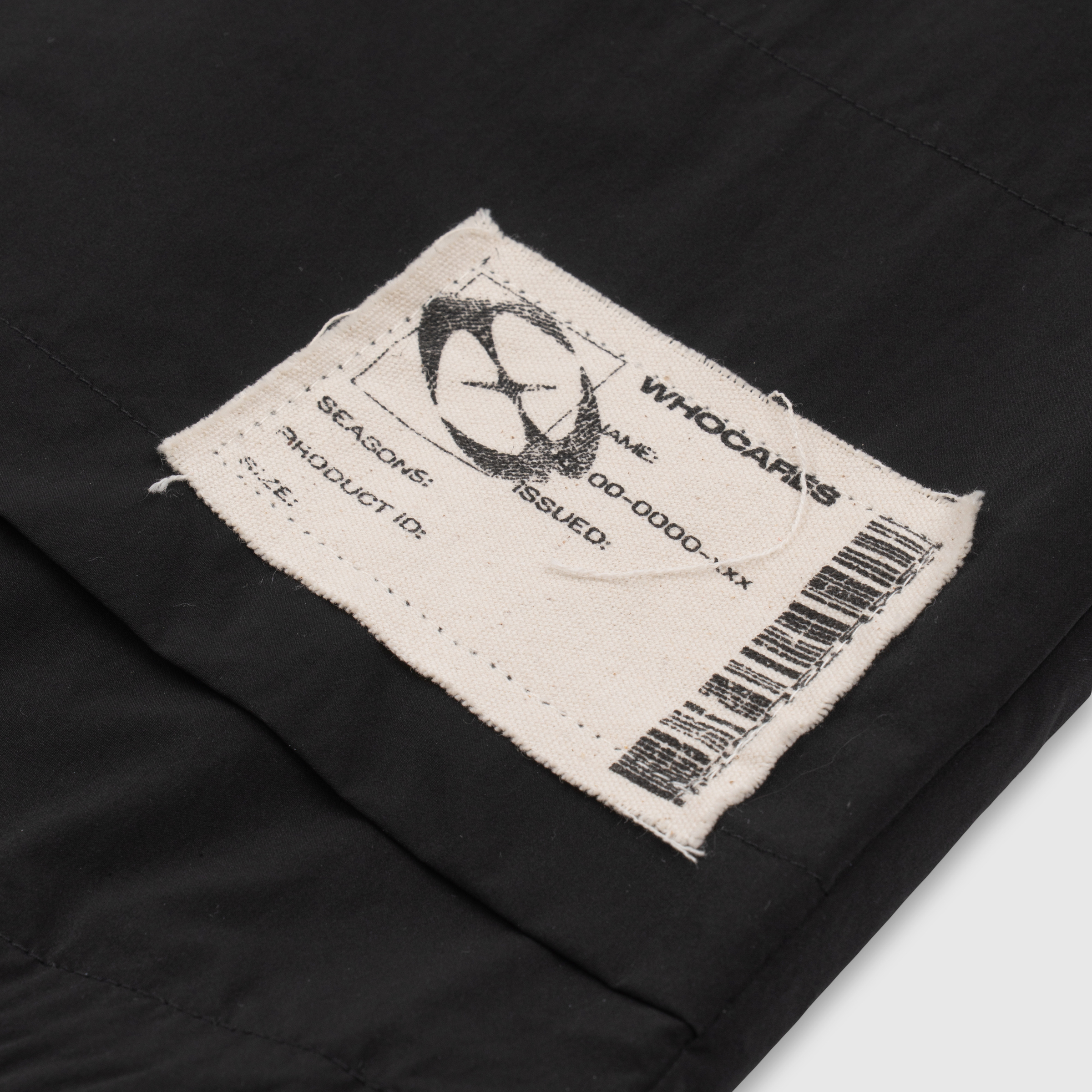 ID Patch Shirt (Black)_CloseUp_3