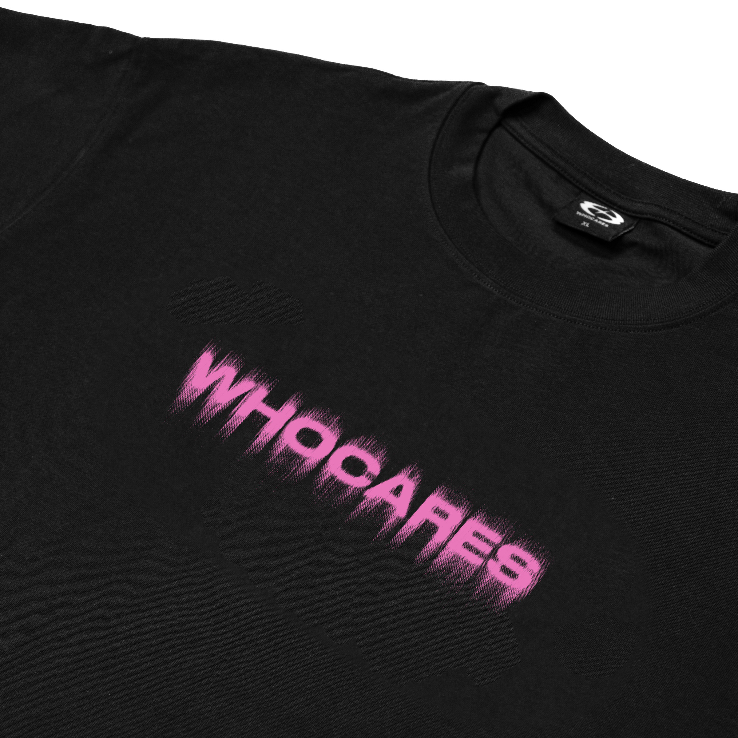 Static Motion Tee (Black Pink) Close Up 1