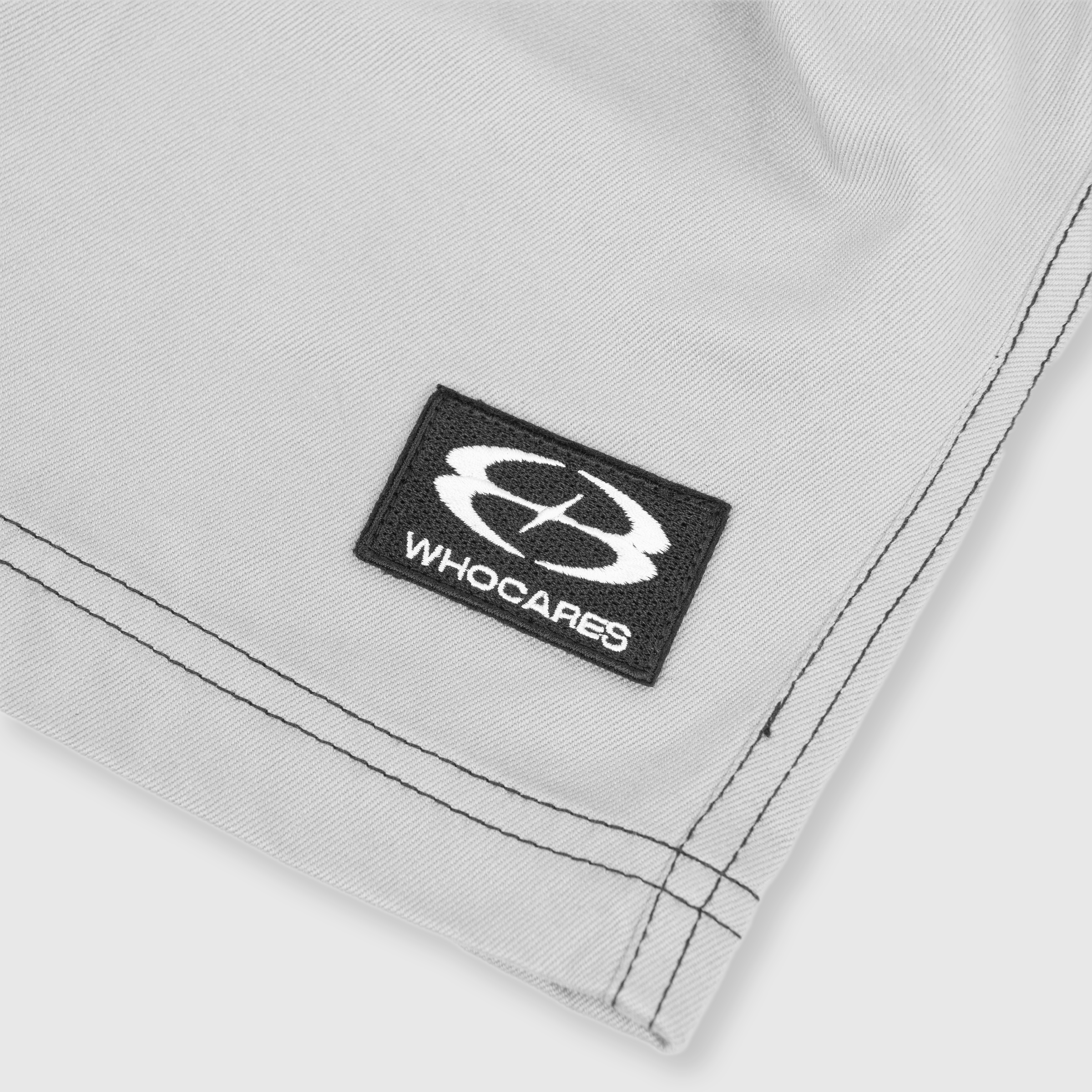 Panel Pleats Shorts (Black) CloseUp_05