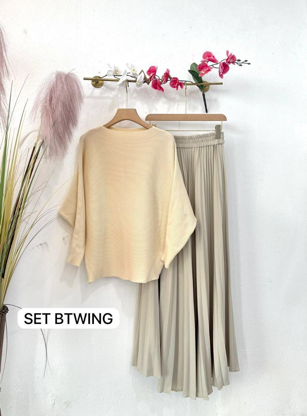 set btwing - beige + grey