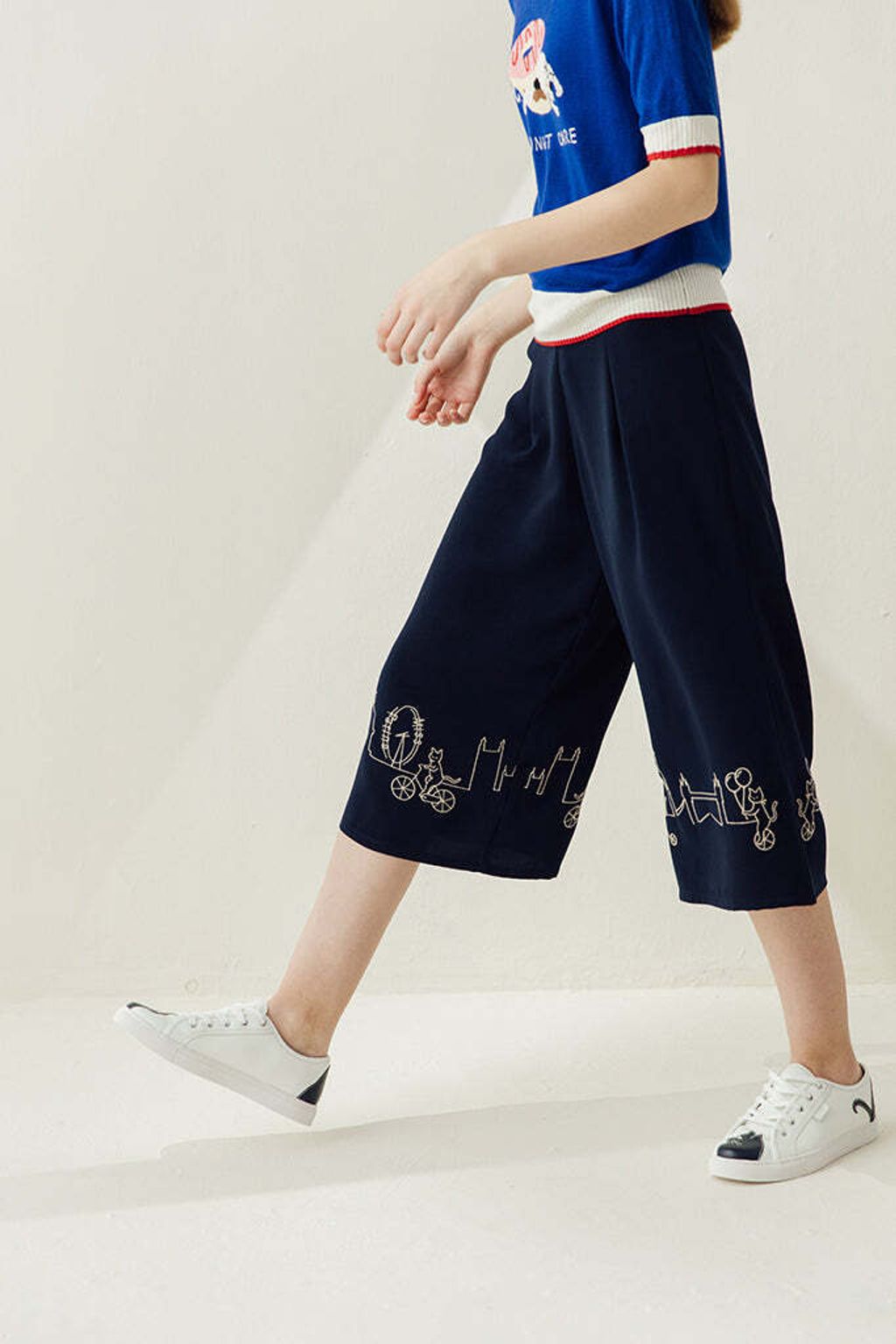 18SS-TRS-03-Dark-Navy-7-1.jpg?v=1693051798&width=