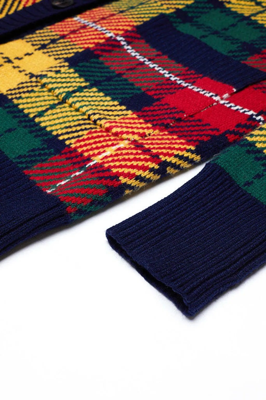 Scottish-Tartan-Cardigan7.jpg?v=1700146007