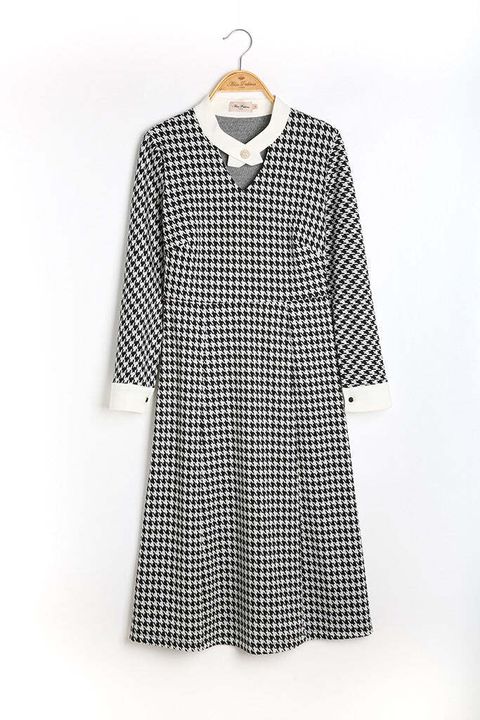 19AW-DRS-13-Windsor-Dress-1.jpg?v=1693062145