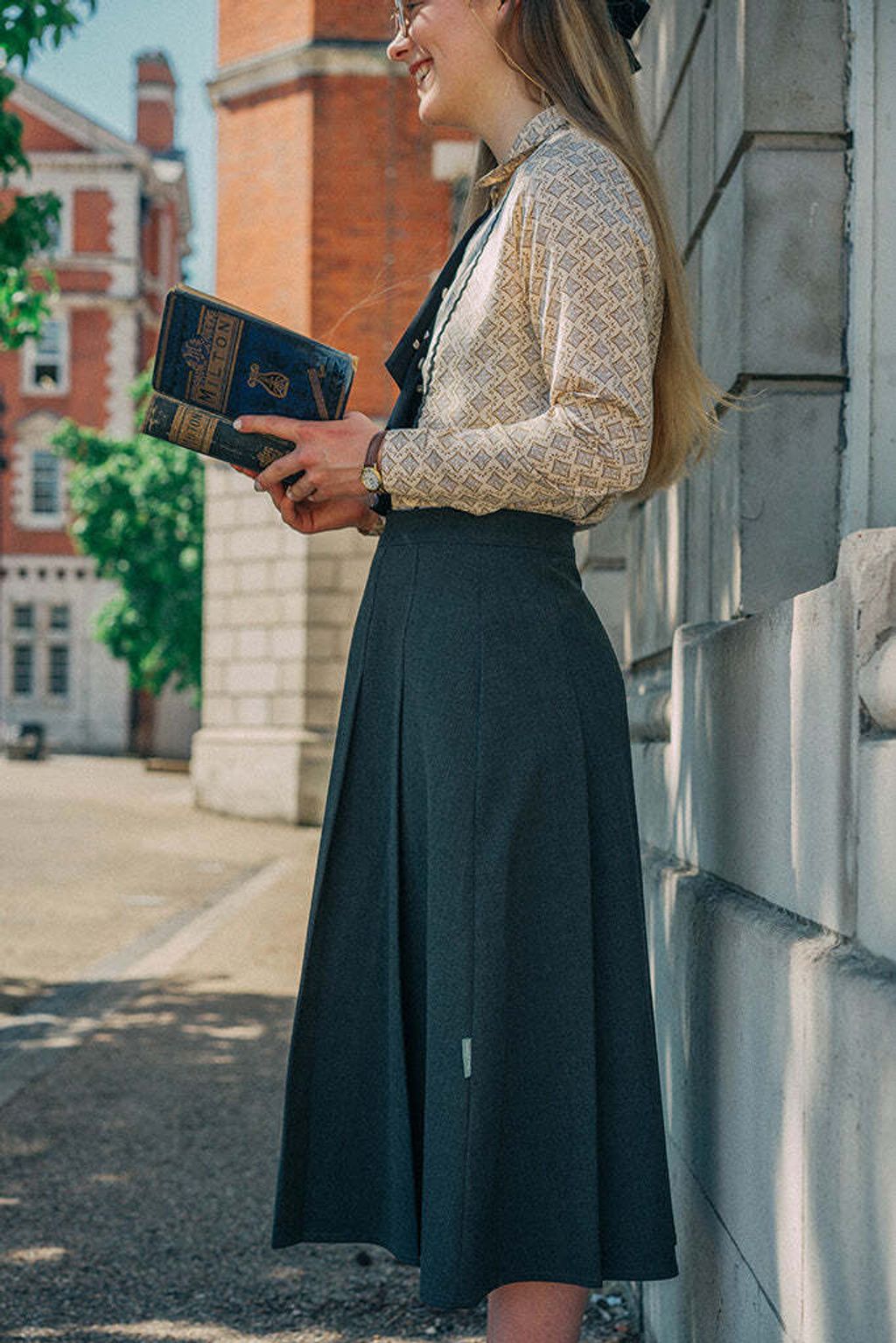 22AW-SKT-01-Jean-Brodie-Skirt-3.jpg?v=1693077580
