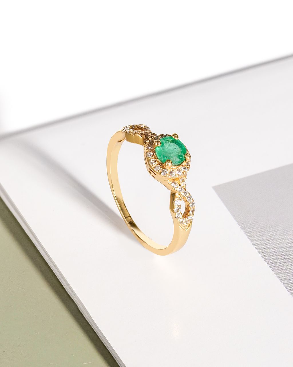 emerald ring axora