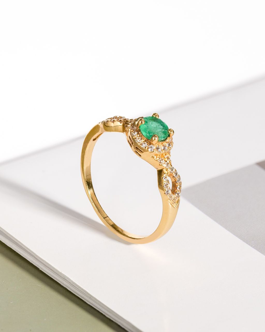 emerald axora