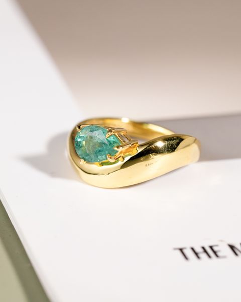 curve emerald 1