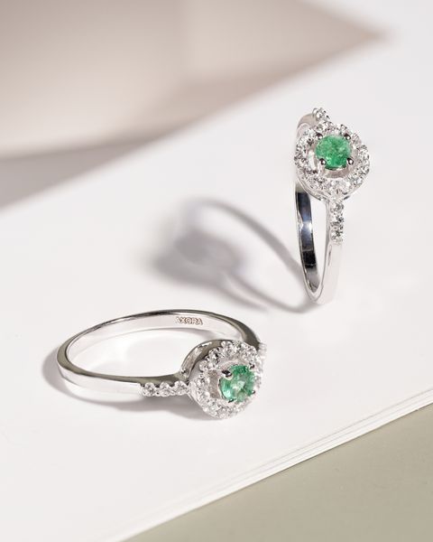 emerald ring axora 2
