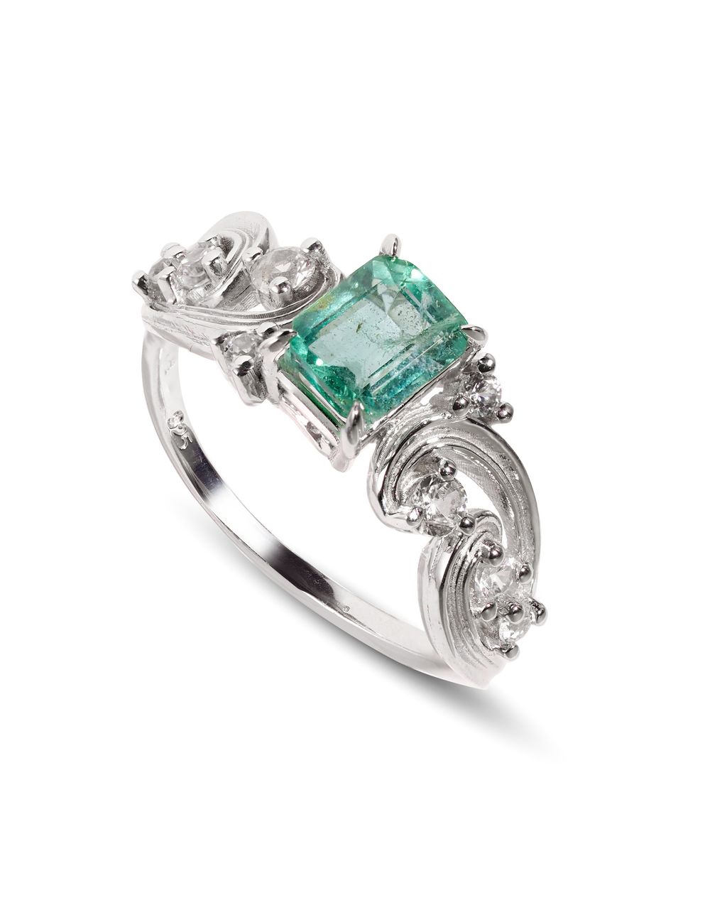 emerald4 wbg-3